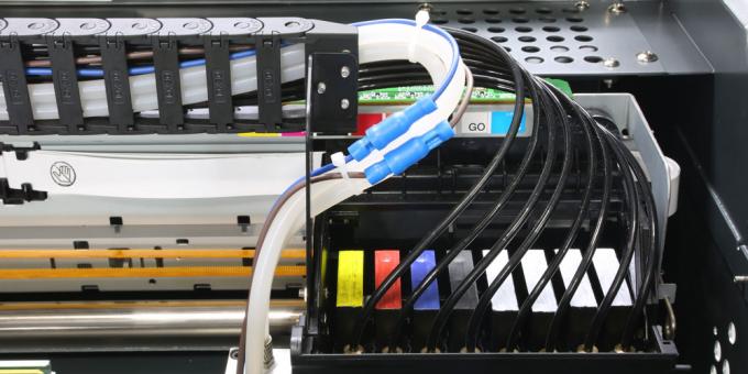 6 cabeza de Emboss Print DX5 de la impresora de la imagen de la caja del teléfono de los colores 2880DPI 0